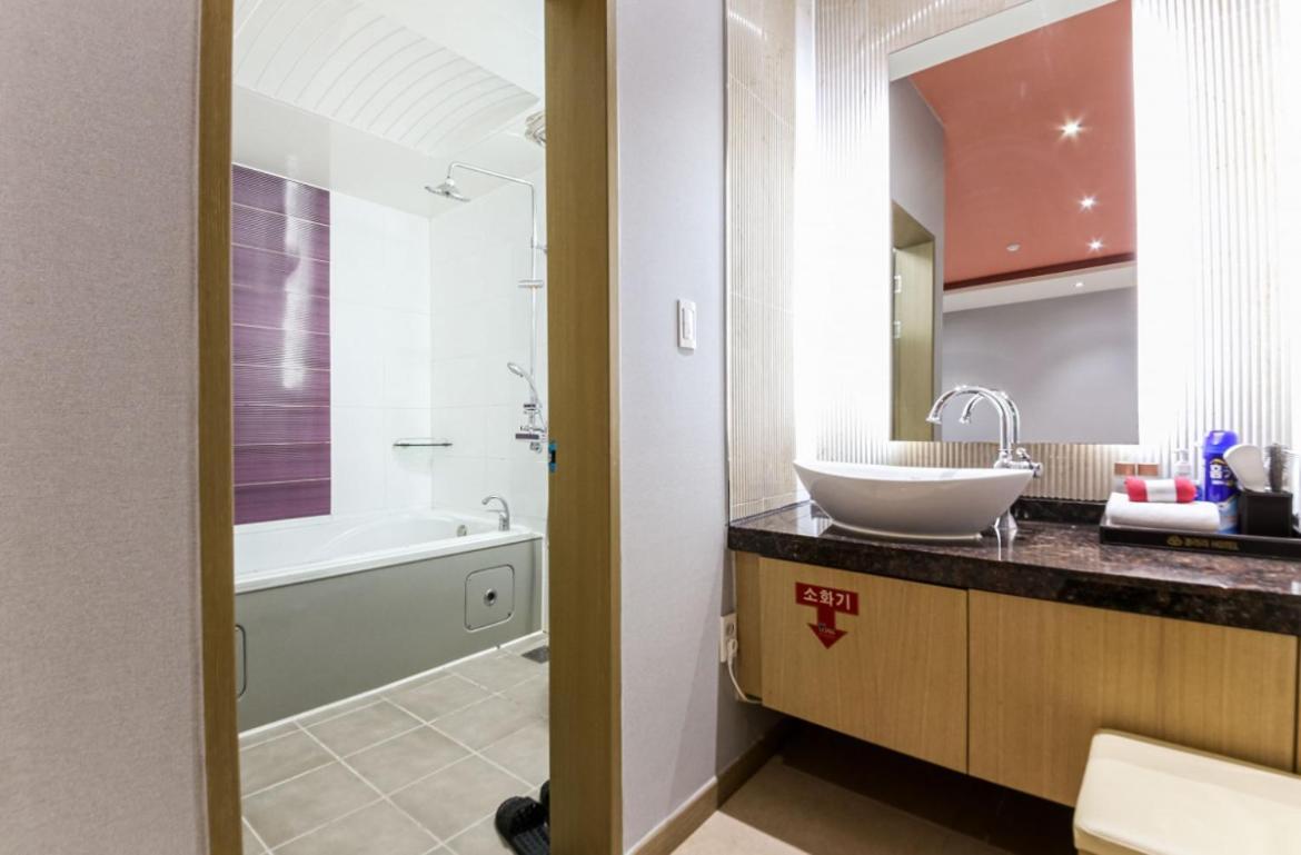 Gallery Hotel Gwangju Metropolitan City Εξωτερικό φωτογραφία
