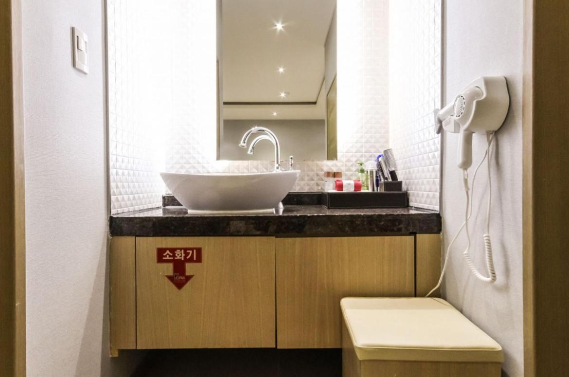 Gallery Hotel Gwangju Metropolitan City Εξωτερικό φωτογραφία