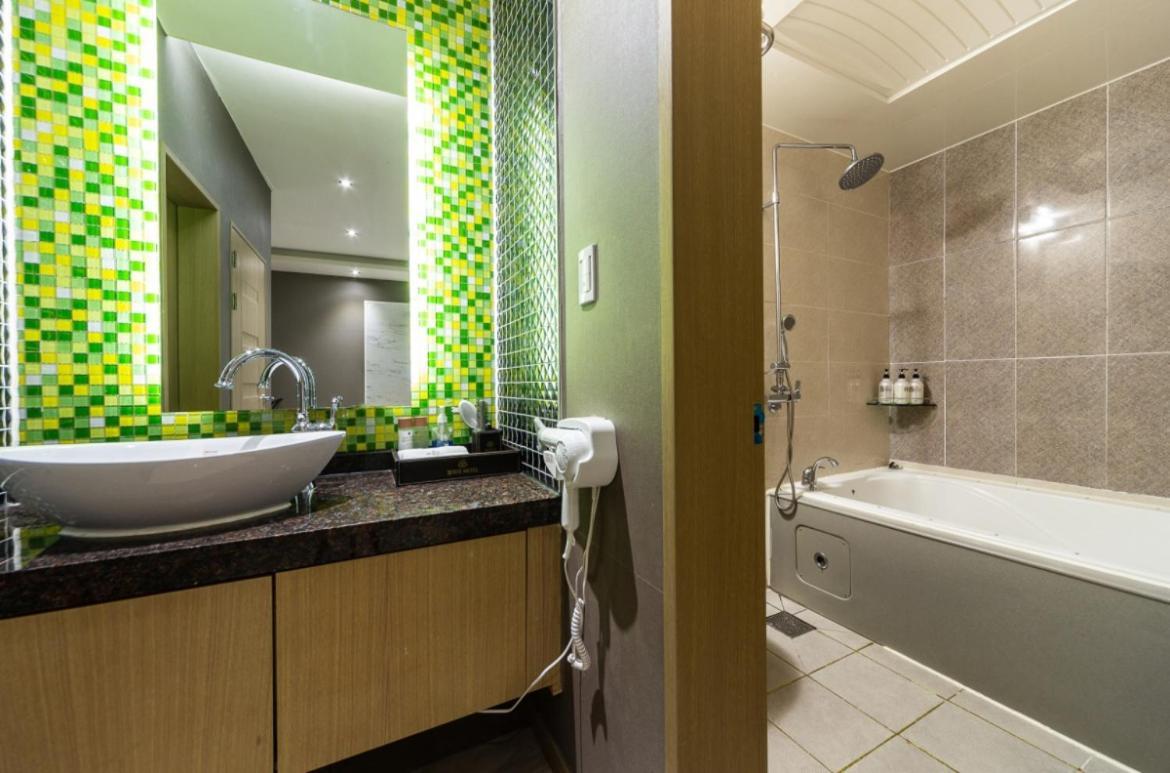 Gallery Hotel Gwangju Metropolitan City Εξωτερικό φωτογραφία