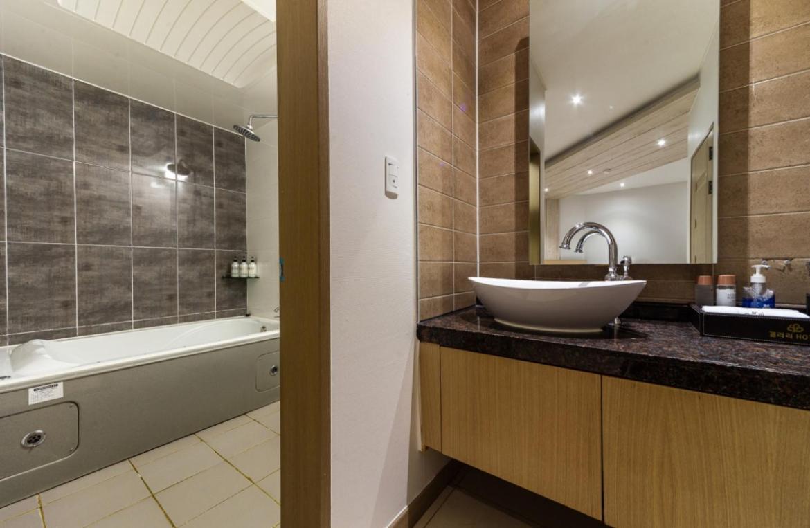 Gallery Hotel Gwangju Metropolitan City Εξωτερικό φωτογραφία